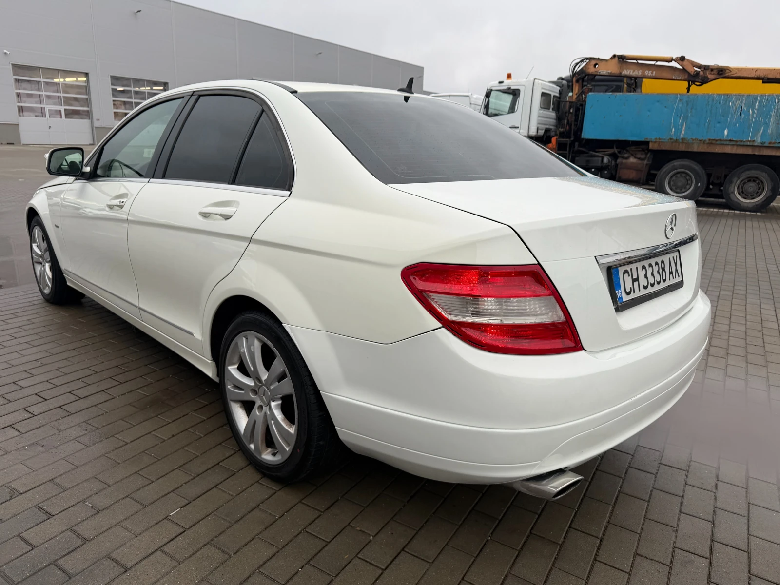 Mercedes-Benz C 220 2.2CDI/Автомат, снимка 2 - Автомобили и джипове - 54047277