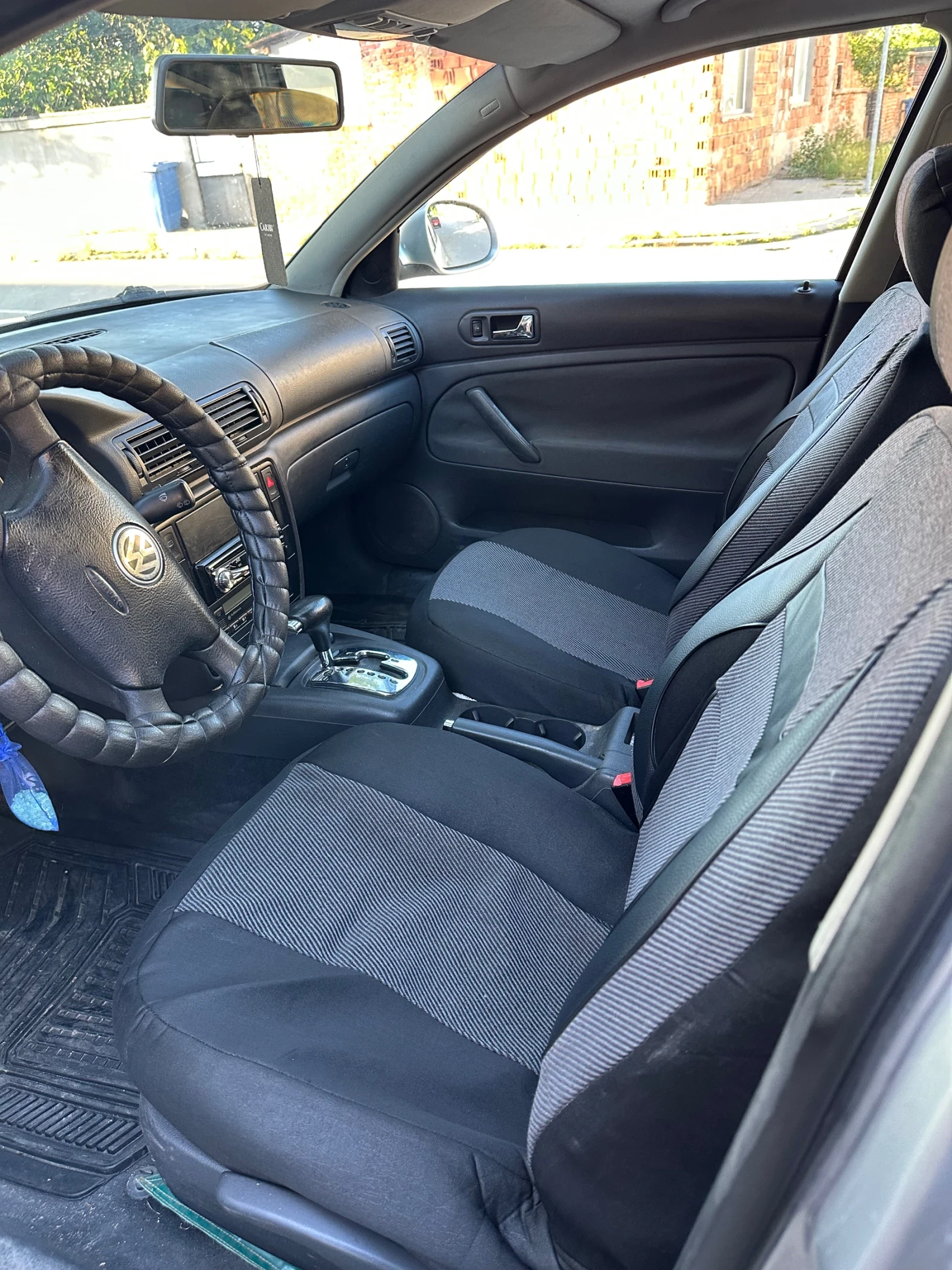 VW Passat 1.9, снимка 4 - Автомобили и джипове - 54715423