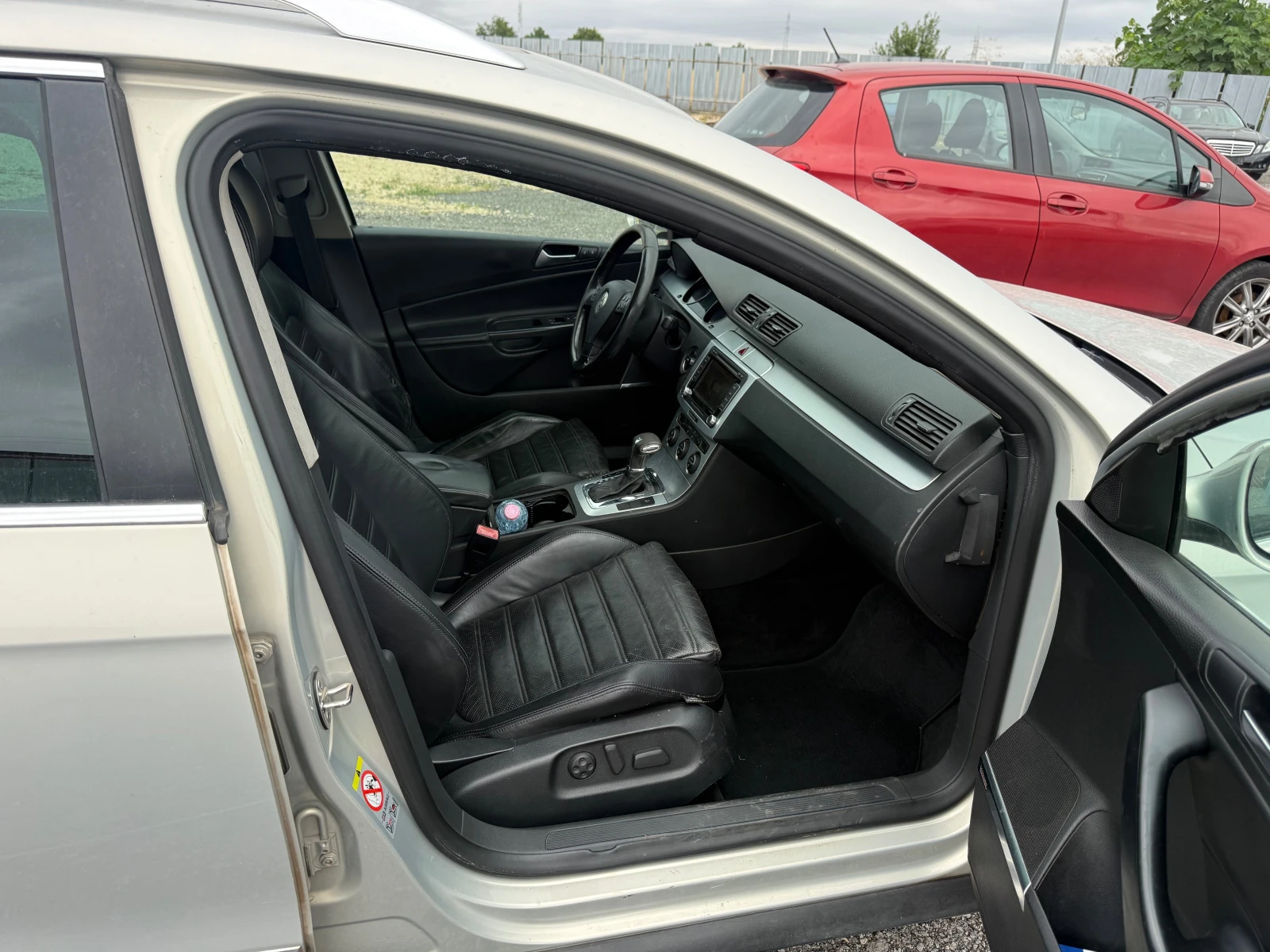 VW Passat 2.0TDI, снимка 10 - Автомобили и джипове - 55376787