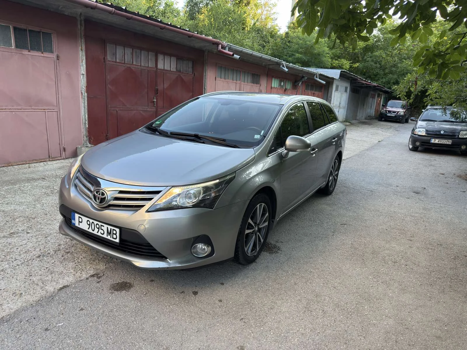 Toyota Avensis 2.2 d4d, снимка 13 - Автомобили и джипове - 55425294