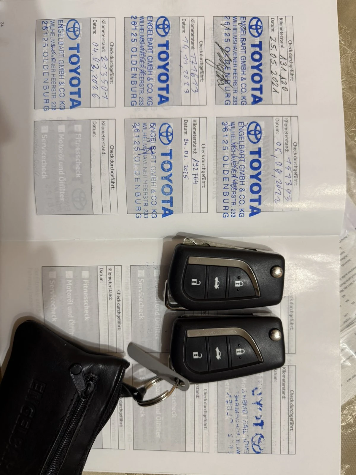 Toyota Avensis 2.2 d4d, снимка 16 - Автомобили и джипове - 55425294