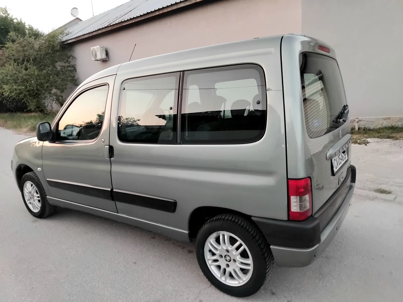 Peugeot Partner 1.9.70к.+ КЛИМА 2007г , снимка 3 - Автомобили и джипове - 55561515