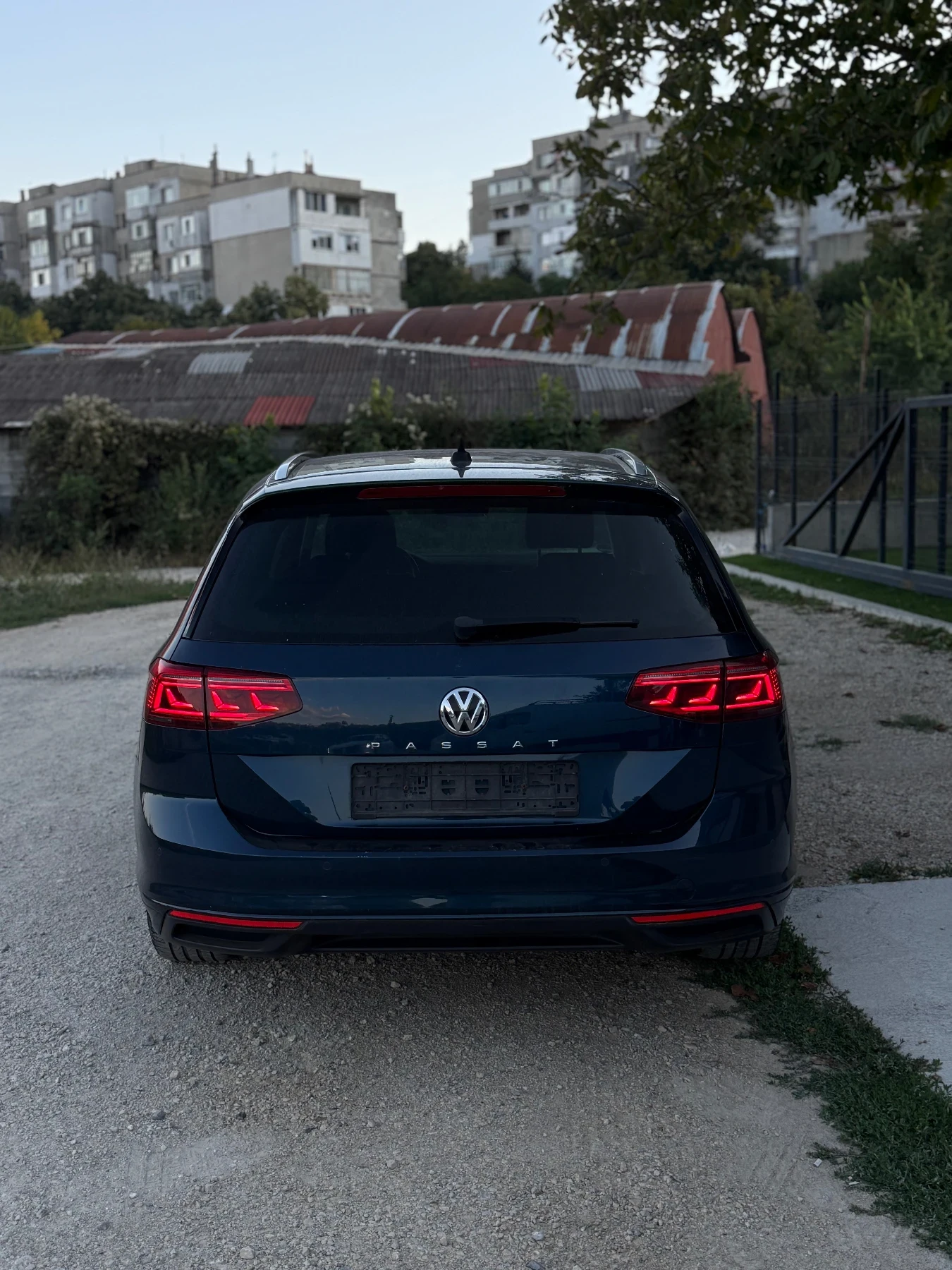 VW Passat B8.5 Facelift, снимка 4 - Автомобили и джипове - 56133096