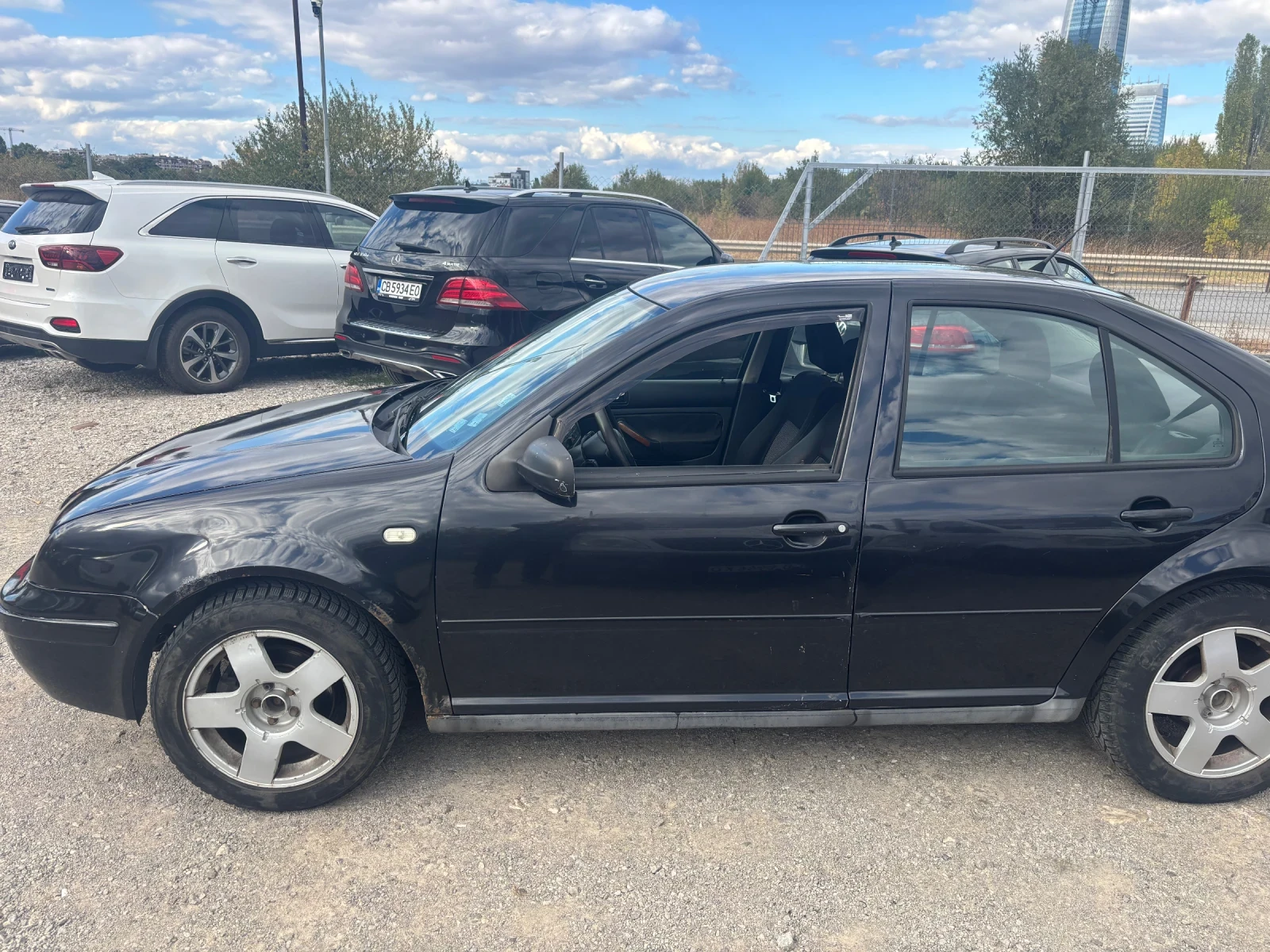 VW Bora 1.6 , снимка 3 - Автомобили и джипове - 56252399