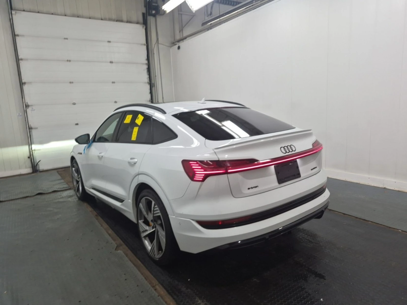 Audi E-Tron  Sportback Tech S-Line ���������� ���� �� �������� | Mobile.bg � ����������� 3