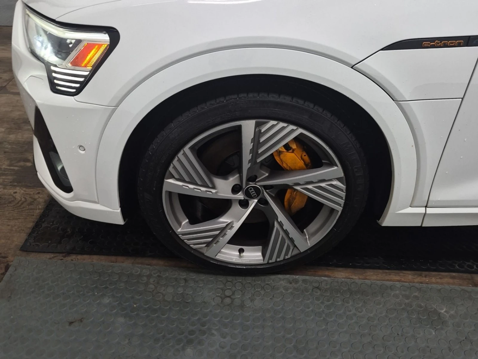 Audi E-Tron  Sportback Tech S-Line ���������� ���� �� �������� | Mobile.bg � ����������� 15