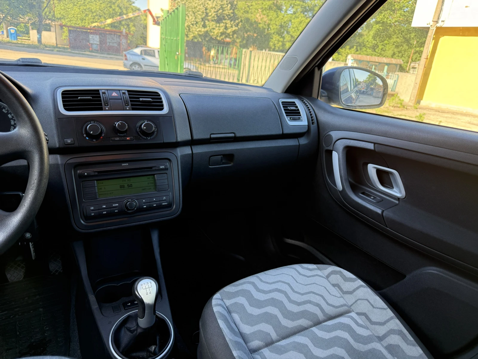 Skoda Fabia 1.2 i HTP 12V 69 �.�. | Mobile.bg � ����������� 11