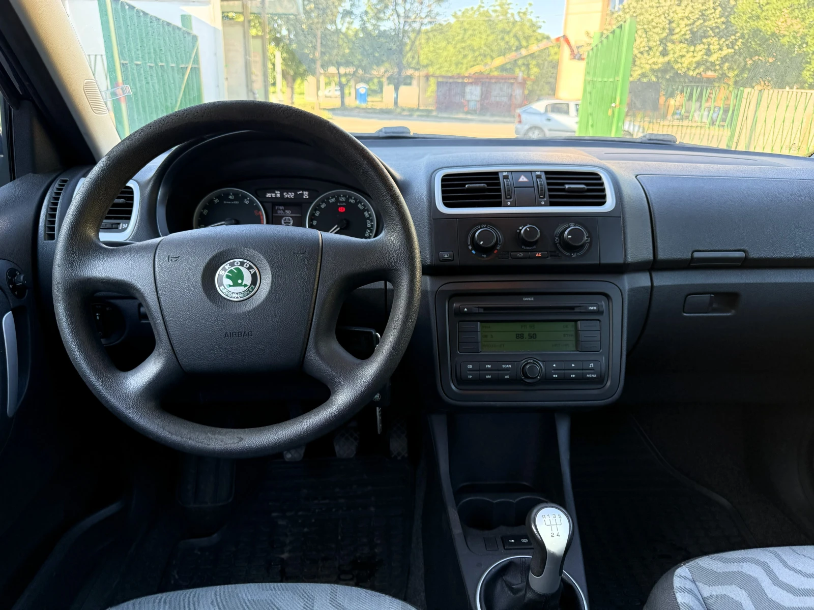 Skoda Fabia 1.2 i HTP 12V 69 �.�. | Mobile.bg � ����������� 10
