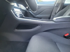 Jaguar F-PACE R-SPORT 2.5d, 4x4, Diesel , 240 к.с. , автоматик , снимка 10