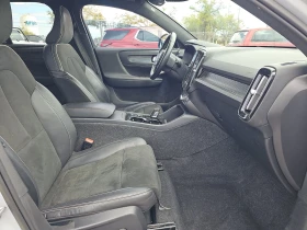 Volvo XC40 T4 R-Design, снимка 11