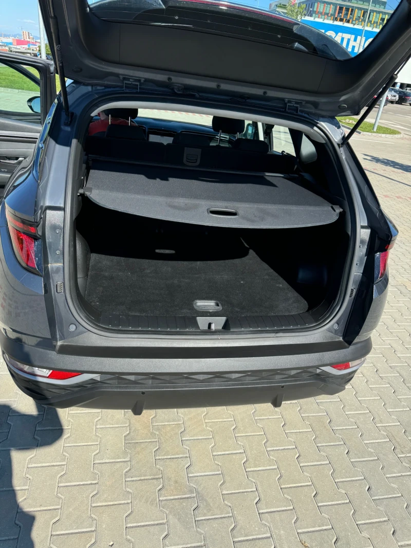 Hyundai Tucson 1, 6CRDi DCT-7 Business, снимка 17 - Автомобили и джипове - 47428116