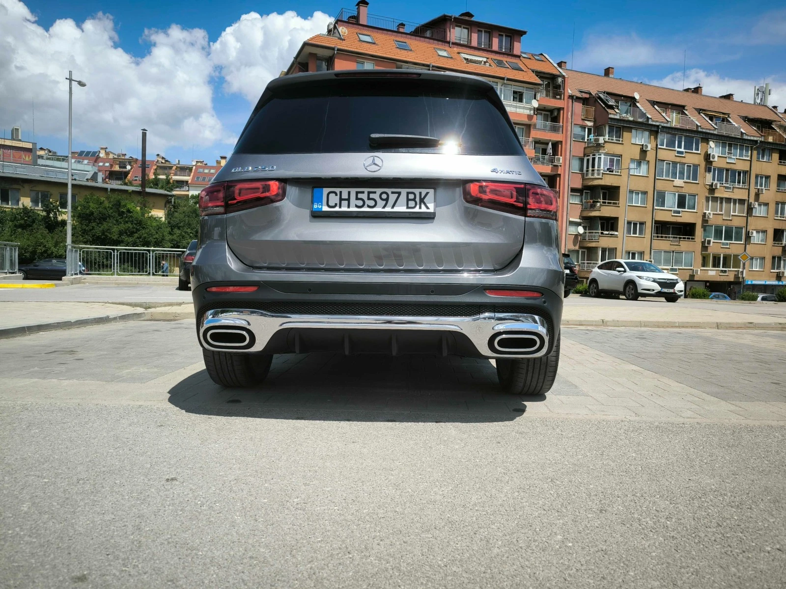 Mercedes-Benz GLB 250 4matic AMG Line - изображение 5