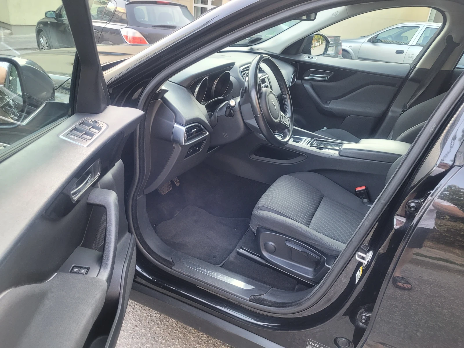 Jaguar F-PACE R-SPORT 2.5d, 4x4, Diesel , 240 .. ,   | Mobile.bg   12