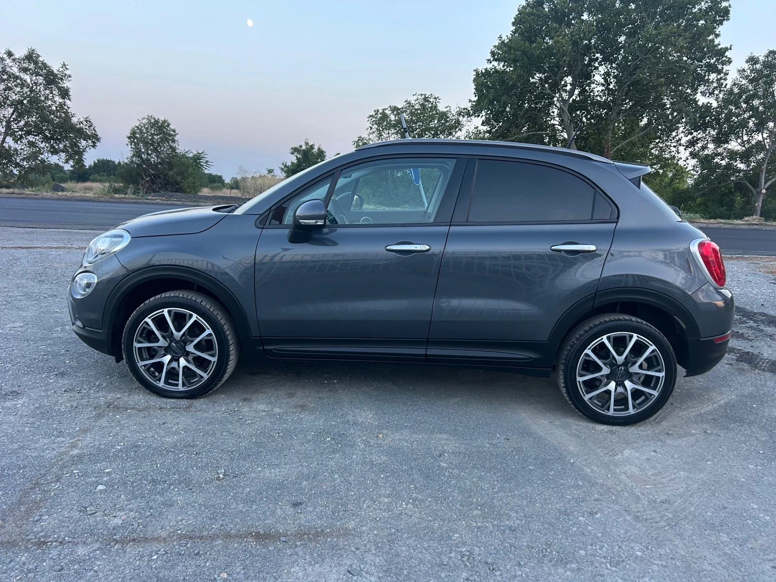 Fiat 500X 2.0 АВТОМАТИК / 4Х4 / ЕВРО6В / ЗАДНА КАМЕРА / НАВИ - изображение 8