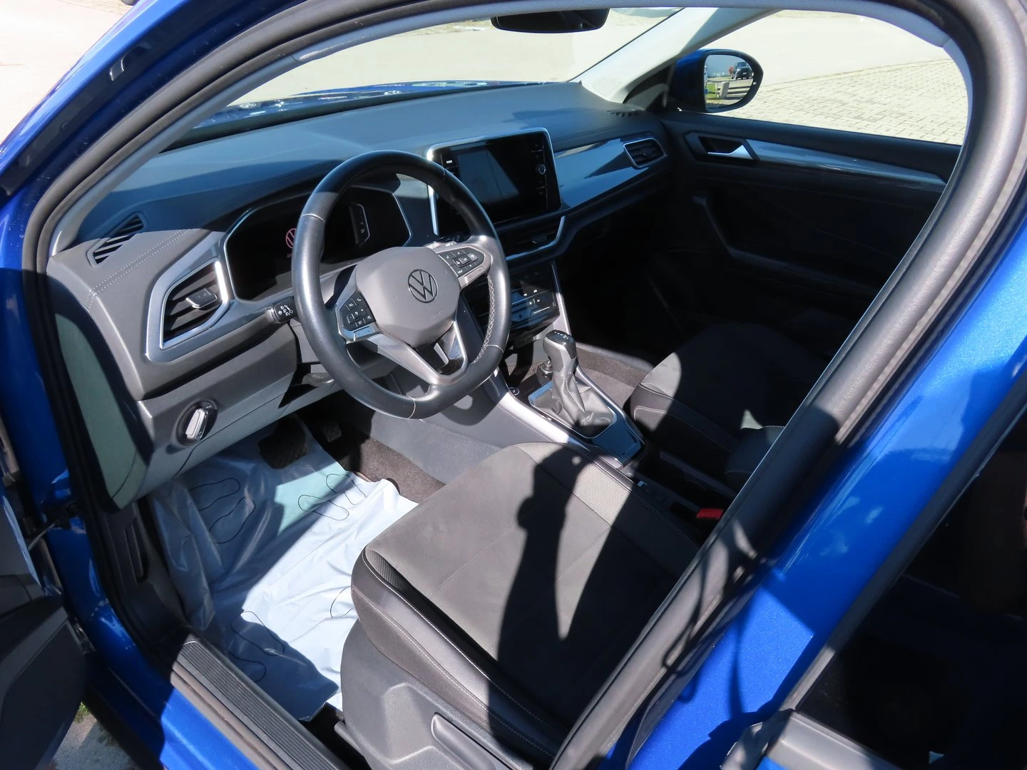 VW T-Roc VW T- Roc Style 1.5 TSI OPF DSG | Mobile.bg — изображение 4