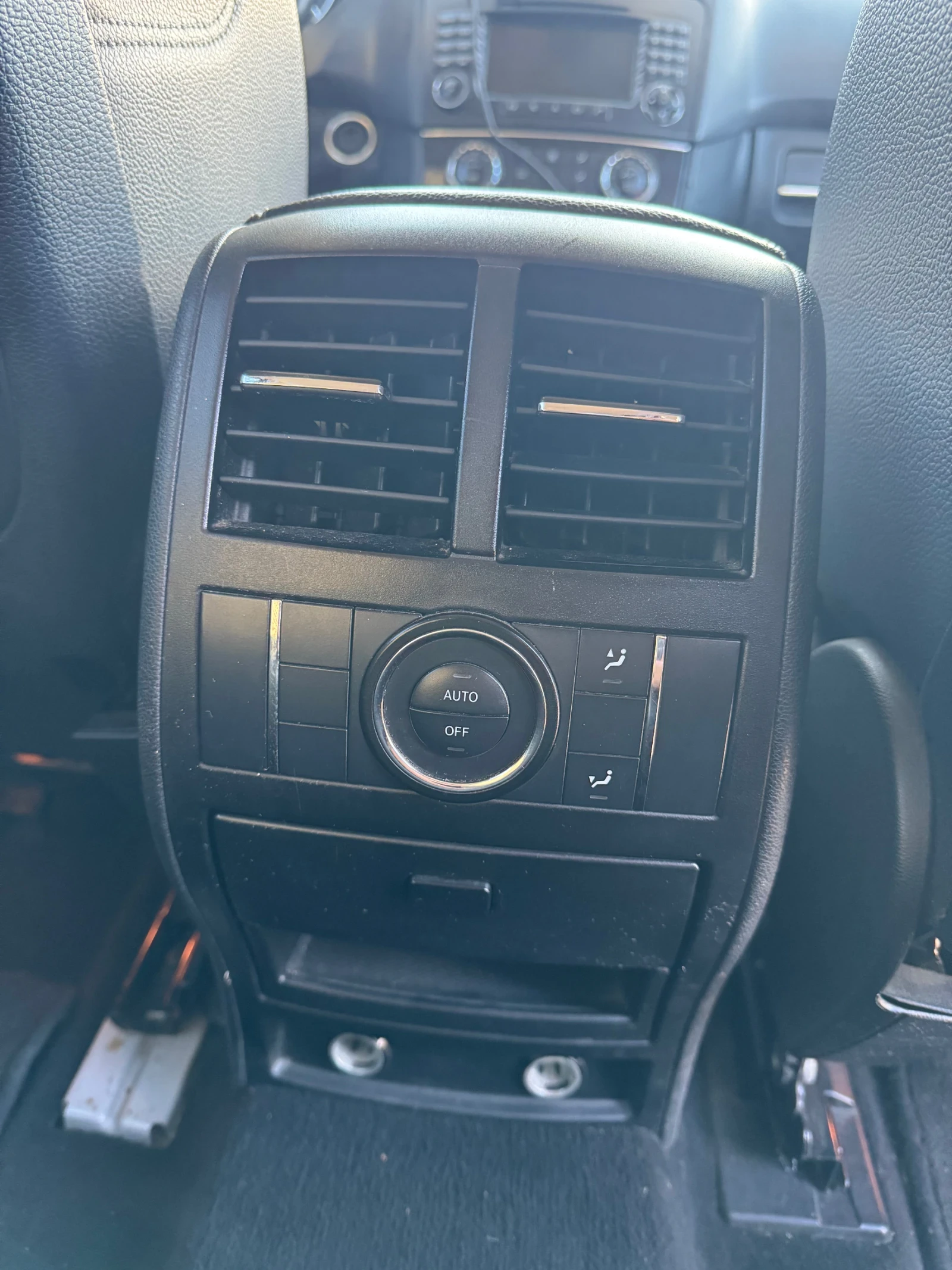 Mercedes-Benz ML 320  - изображение 6