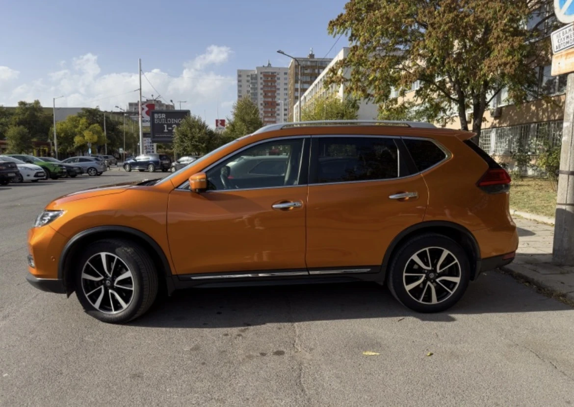 Nissan X-trail Tekna 4x4, 7 местна, Premium цвят - изображение 3