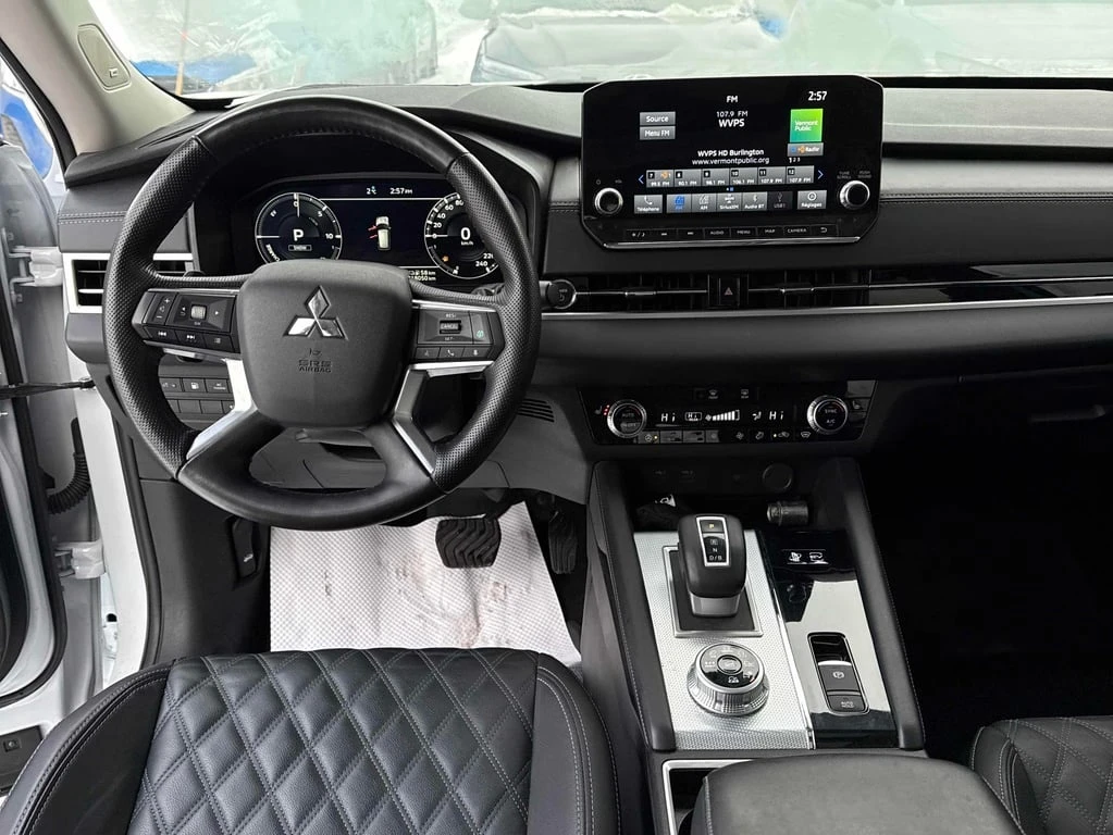 Mitsubishi Outlander * S AWC * CARFAX  - изображение 9