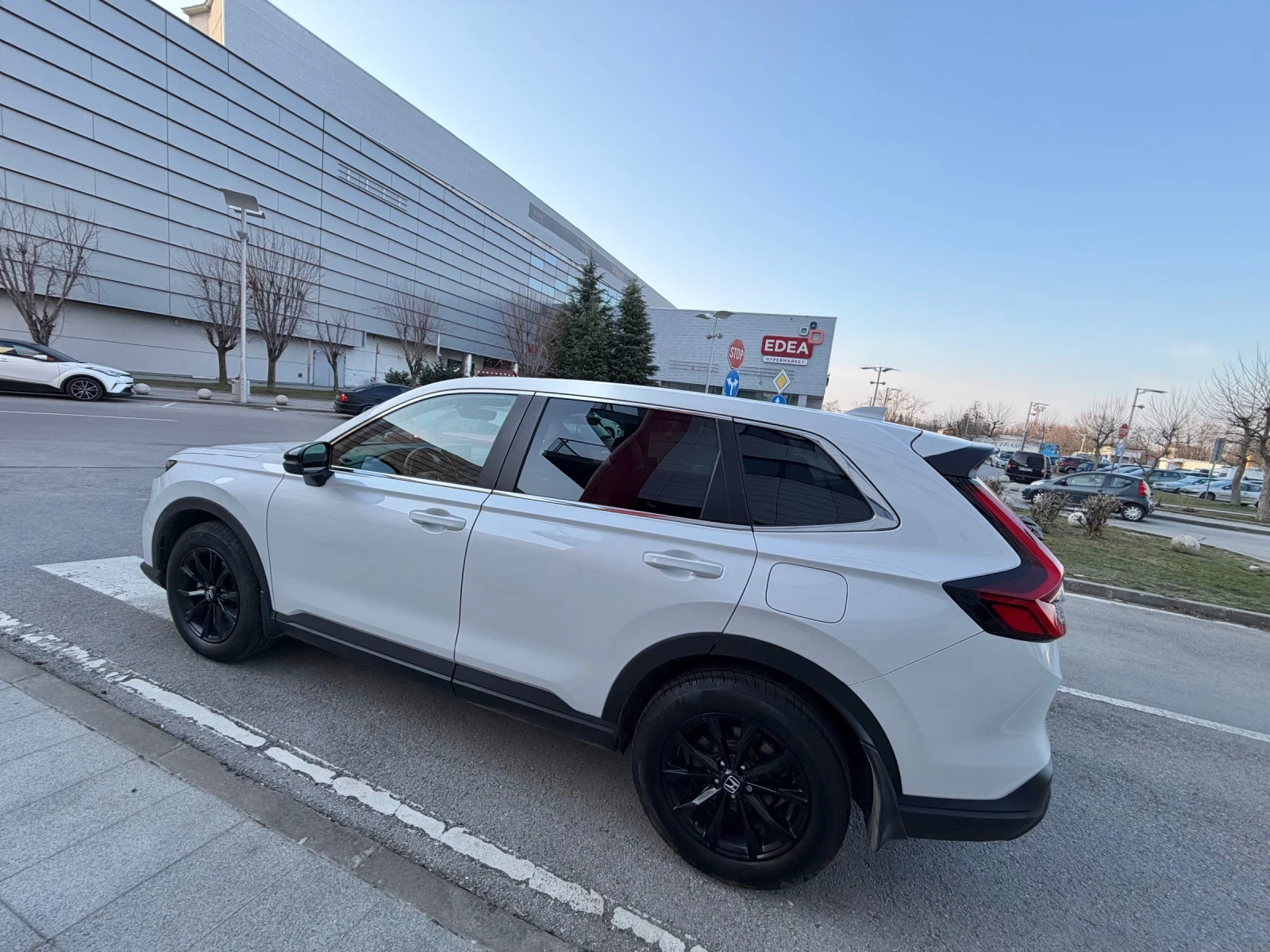 Honda Cr-v БАРТЕР* 2.0i* AWD* Sport* Hybrid* , снимка 3 - Автомобили и джипове - 53362363