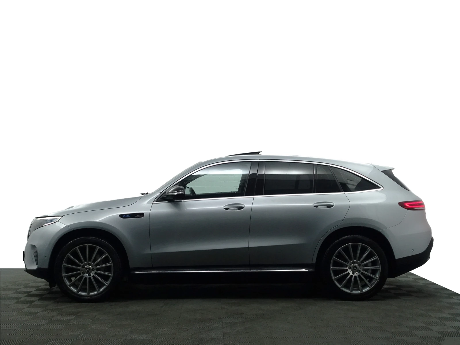 Mercedes-Benz EQC  400 AMG Line Лизинг без първоначална вноска  - изображение 4