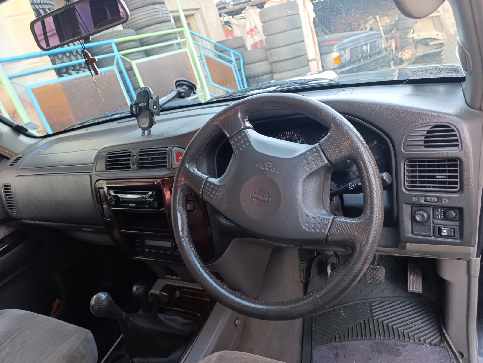 Nissan Patrol Y61 3.0D  - изображение 7