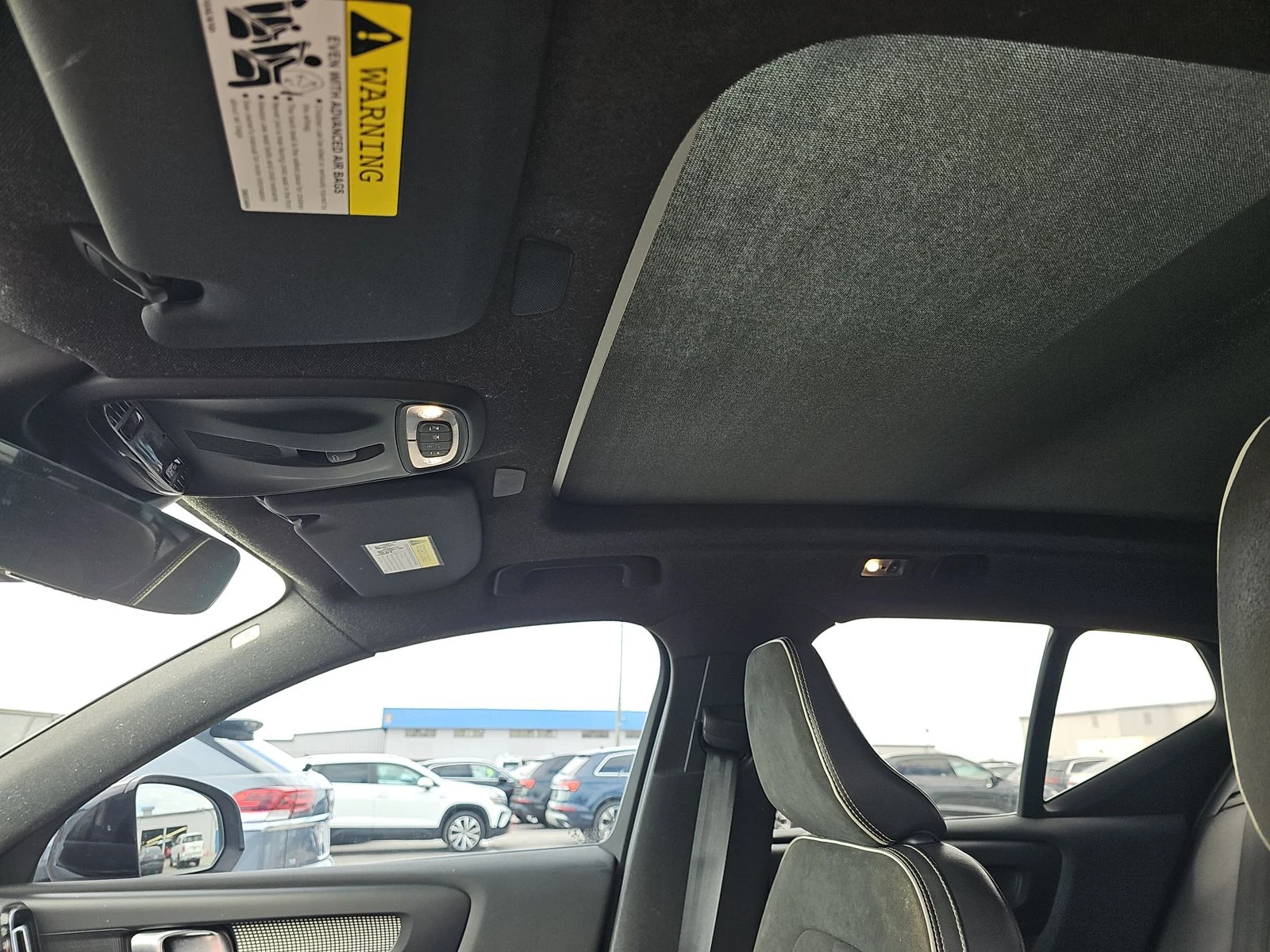 Volvo XC40 T4 R-Design, снимка 15 - Автомобили и джипове - 53728790