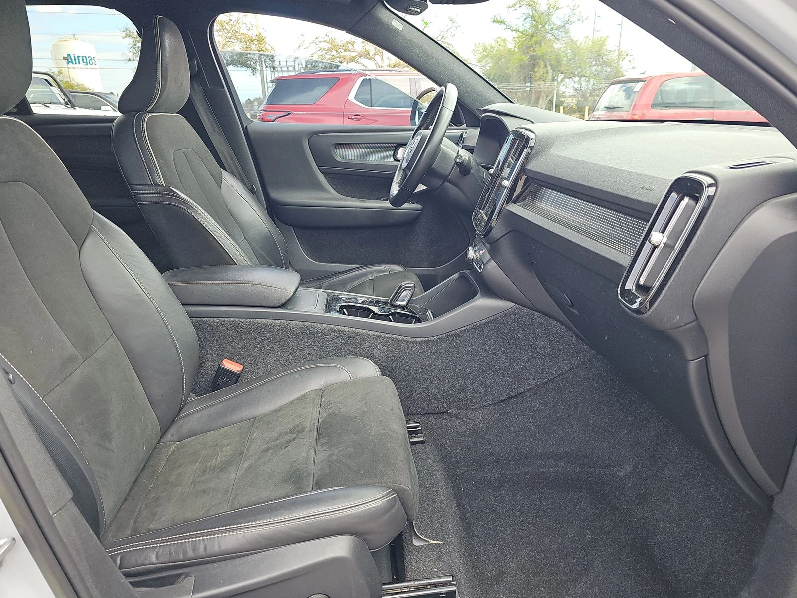 Volvo XC40 T4 R-Design, снимка 11 - Автомобили и джипове - 53728790