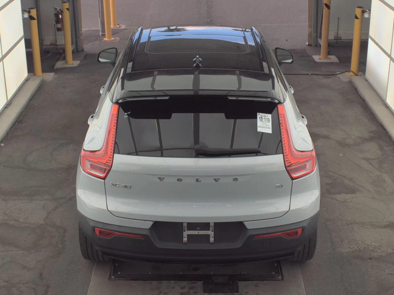 Volvo XC40 T4 R-Design - изображение 5