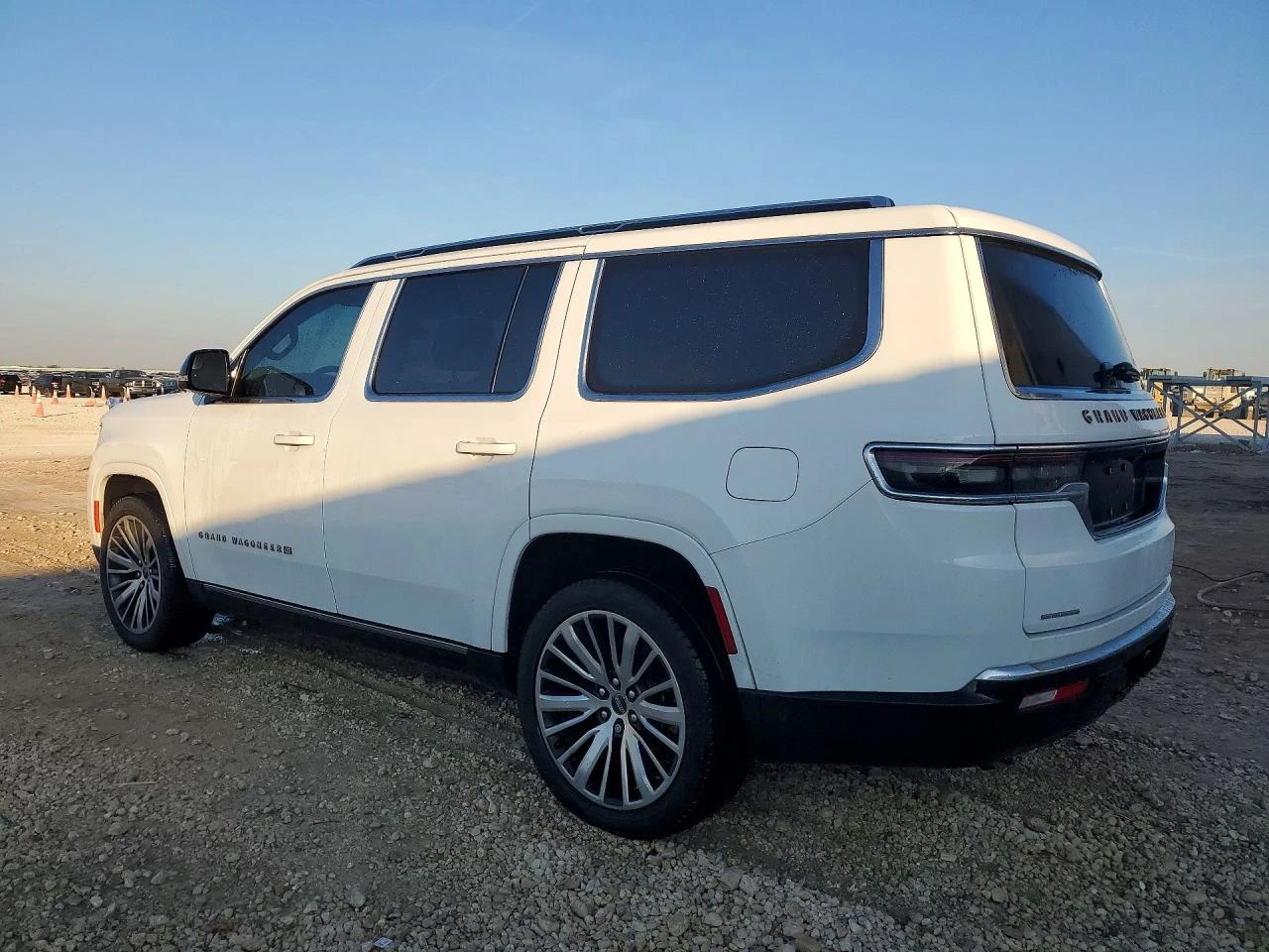 Jeep Grand Wagoneer SERIES III 4x4, снимка 2 - Автомобили и джипове - 53800276