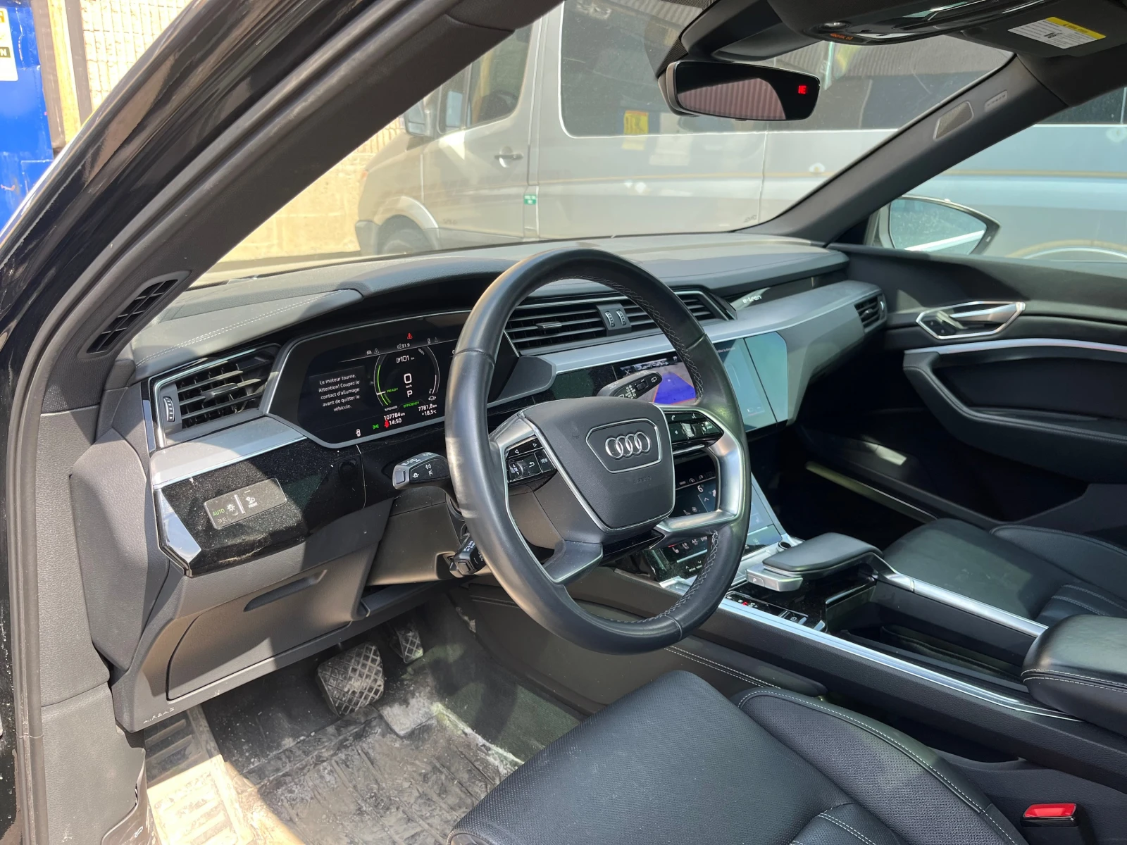 Audi Q8 E-Tron Premium Quattro, снимка 7 - Автомобили и джипове - 54184990