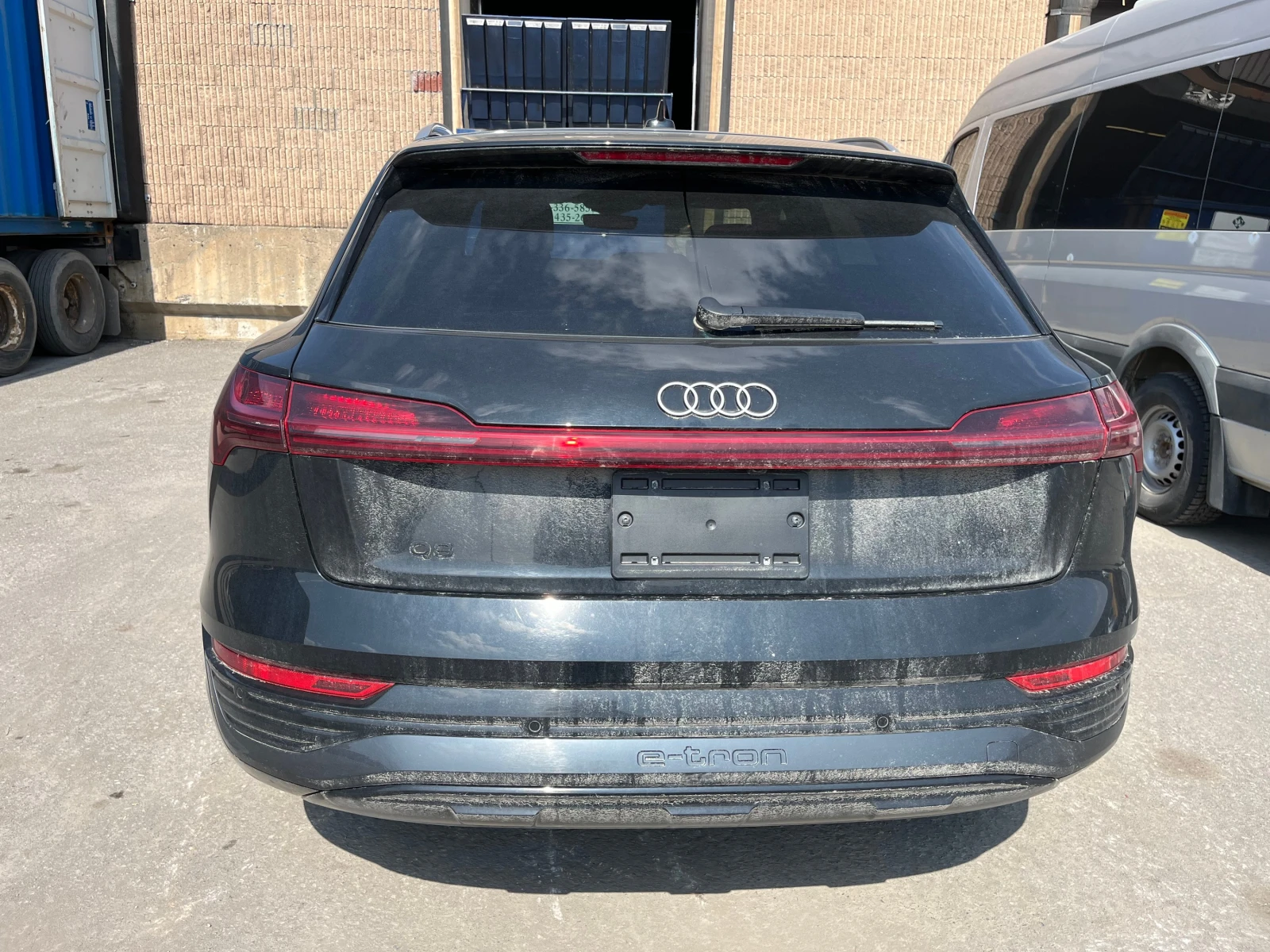 Audi Q8 E-Tron Premium Quattro, снимка 5 - Автомобили и джипове - 54184990