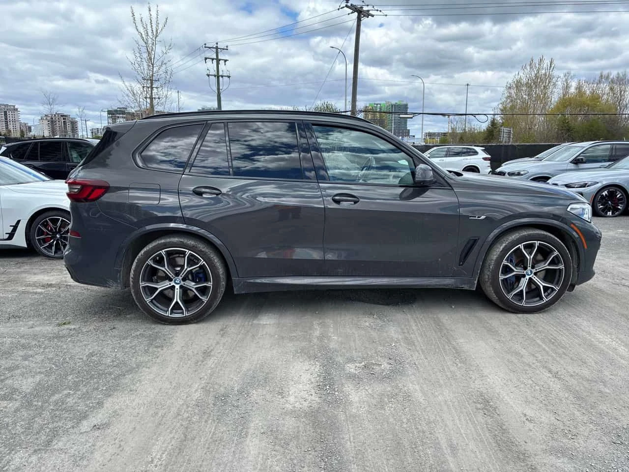 BMW X5 * xDrive45e * ЛАЗЕРИ * ВЪЗДУШНО * ДИСТРОНИК * 360, снимка 3 - Автомобили и джипове - 54529050