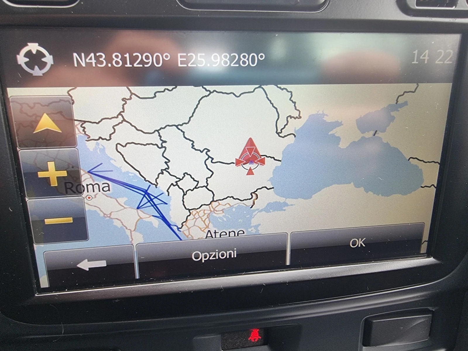 Dacia Duster 1, 5dci, снимка 11 - Автомобили и джипове - 54567626