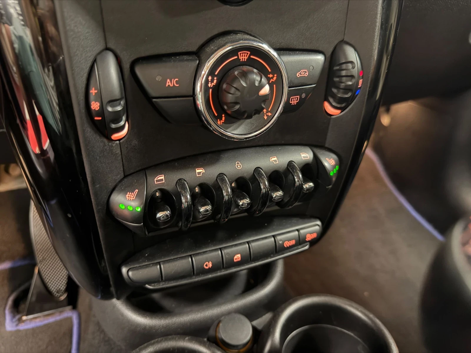 Mini Countryman D | Сменена верига | Обслужен , снимка 9 - Автомобили и джипове - 54805218