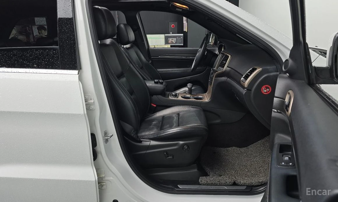Jeep Grand cherokee, снимка 11 - Автомобили и джипове - 55073333