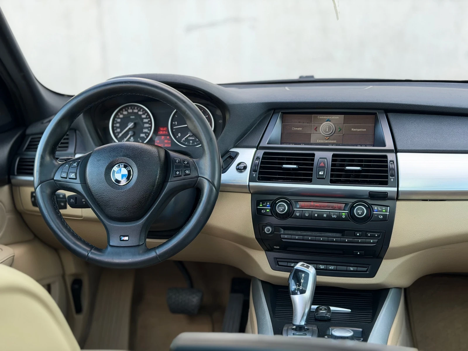 BMW X5 3.5D~286~M-PACKET~SOFT-CLOSE~KEYLESS~GO~ПАНОРАМА, снимка 11 - Автомобили и джипове - 55232401