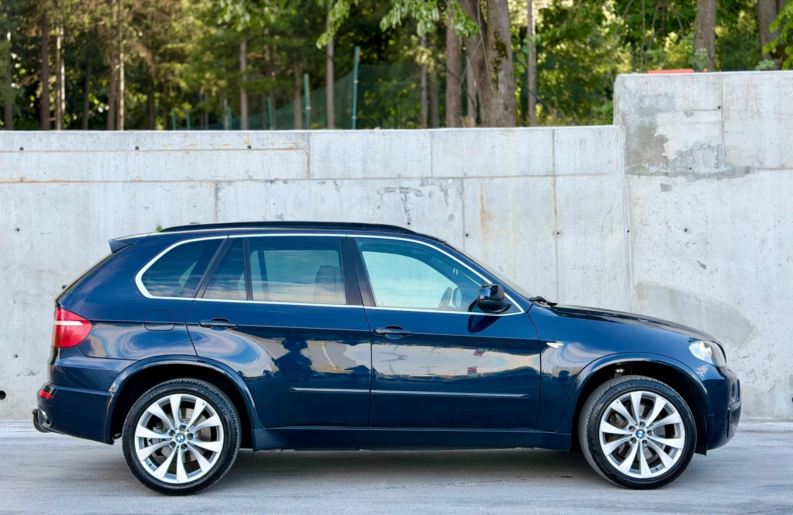 BMW X5 3.5D~286~M-PACKET~SOFT-CLOSE~KEYLESS~GO~ПАНОРАМА, снимка 4 - Автомобили и джипове - 55232401