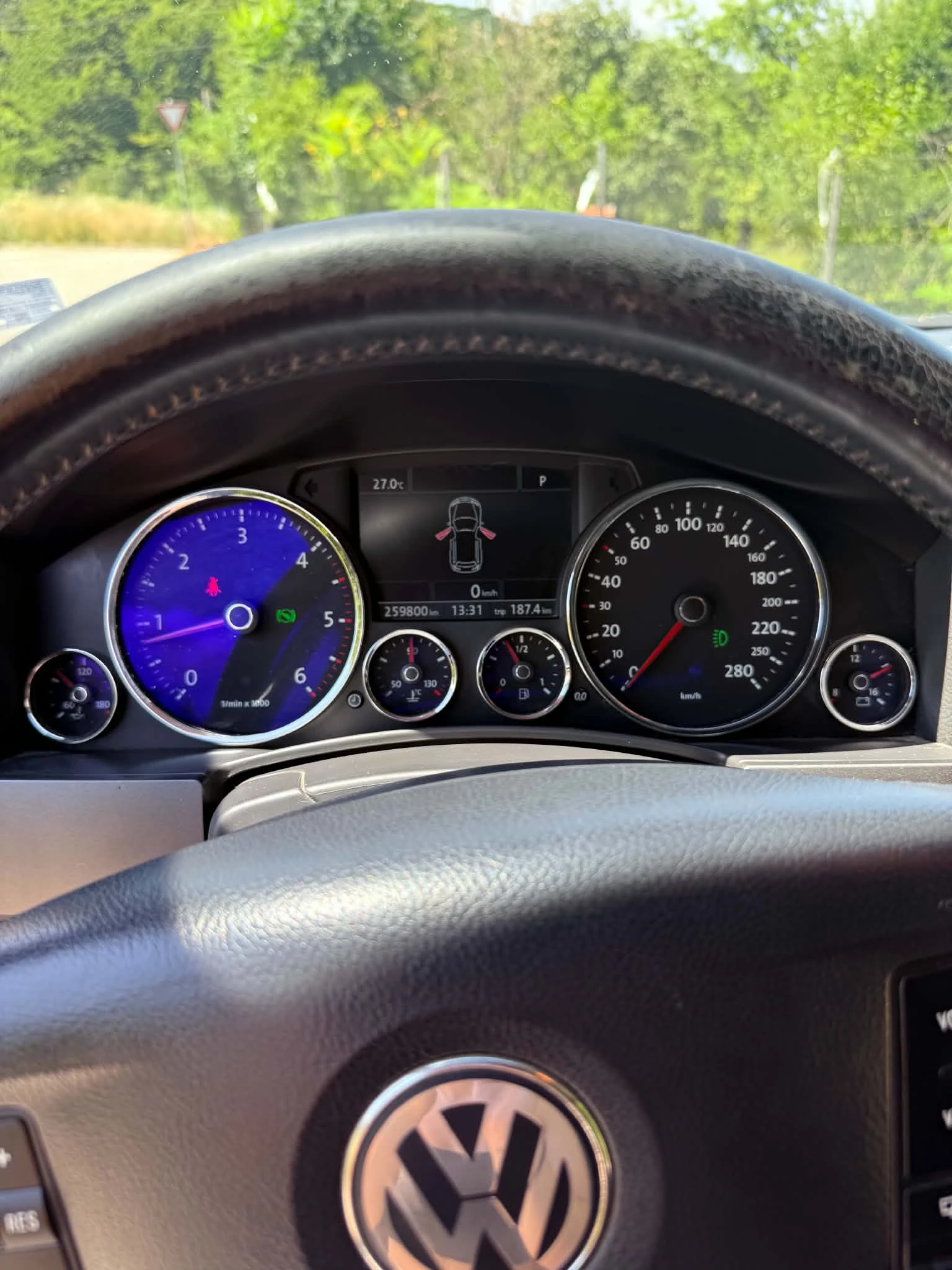 VW Touareg  3.0 TDI V6, снимка 7 - Автомобили и джипове - 55361839