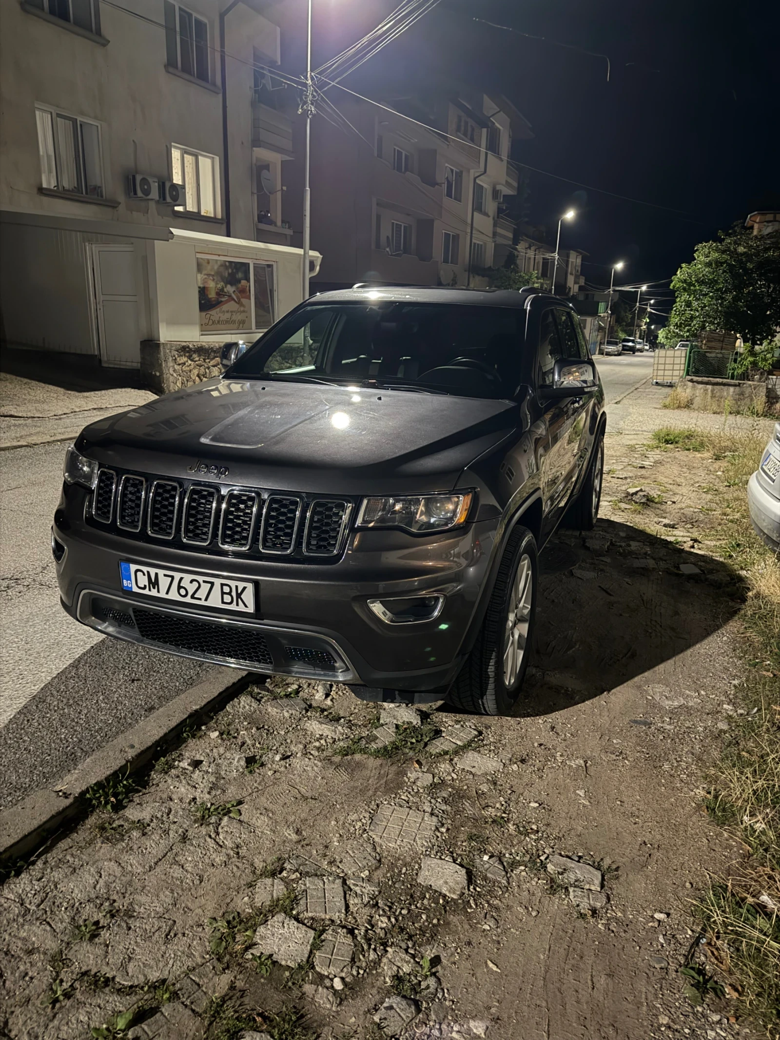 Jeep Grand cherokee 5.7 HEMI WK2, снимка 12 - Автомобили и джипове - 55578521