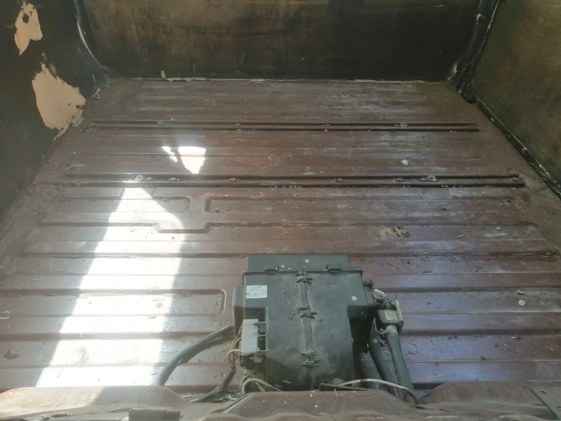 VW T3 1.6д Твърда цена , снимка 9 - Бусове и автобуси - 51680682