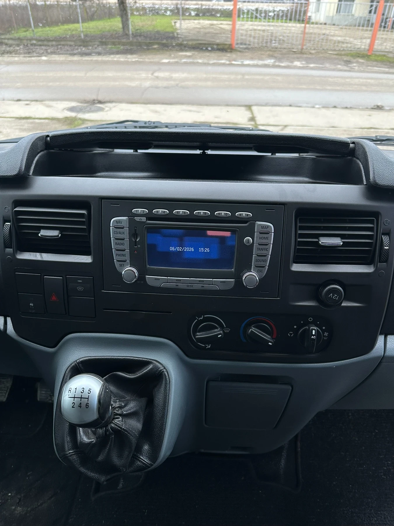 Ford Transit 2198 - изображение 9