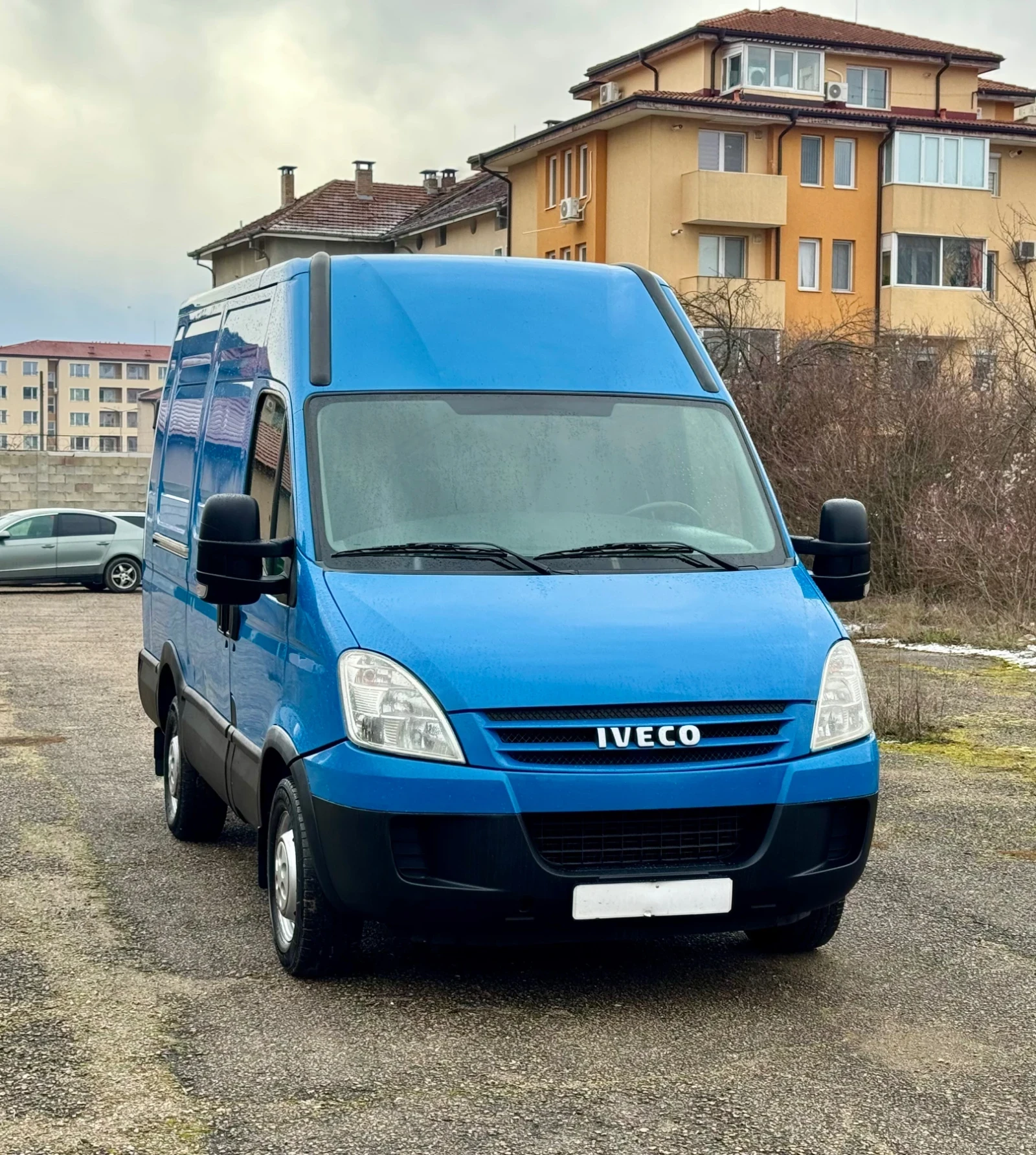 Iveco Daily Климатик* Седалка на Килограми* Сервизна История, снимка 10 - Бусове и автобуси - 53754303