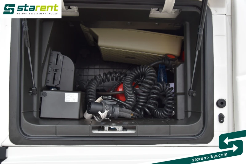 Volvo Fh SZM26014, снимка 13 - Камиони - 53417527