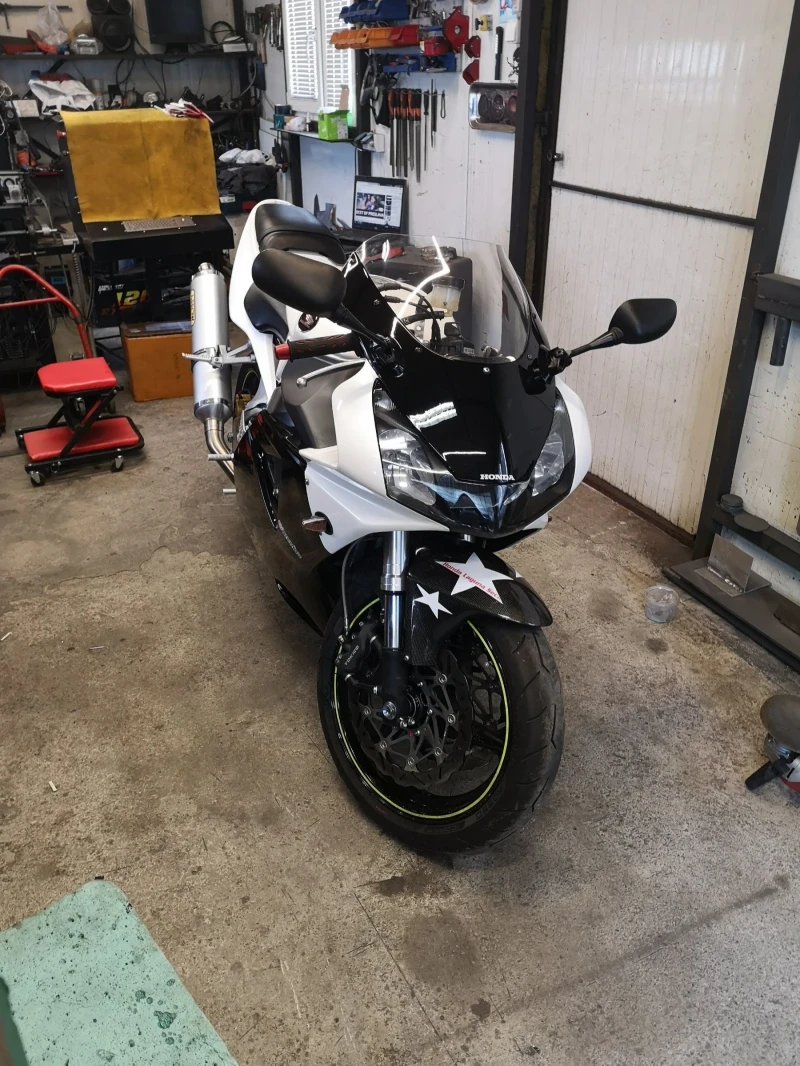 Honda Cbr 954