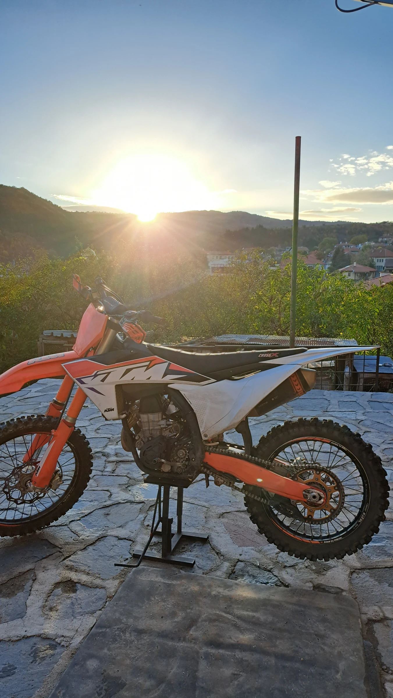 Ktm SX-F Мотора има 5 режима, заключваща предница WP - изображение 6