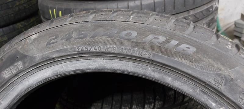 Гуми Зимни 245/40R18, снимка 8 - Гуми и джанти - 32557620