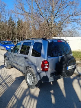 Jeep Grand cherokee Liberty 2.8 - 163 кс, снимка 6