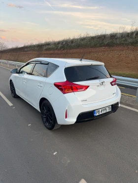 Toyota Auris 2.0 D4D keyless go  камера , снимка 5