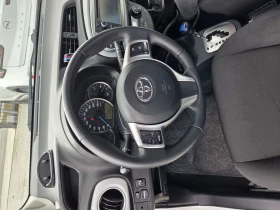 Toyota Yaris 1.5 hybrid , снимка 10