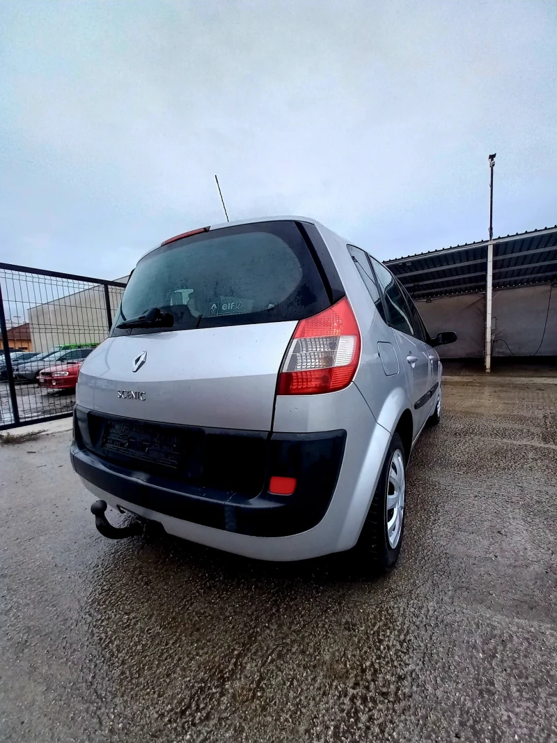 Renault Scenic 1.6, снимка 11 - Автомобили и джипове - 48725195